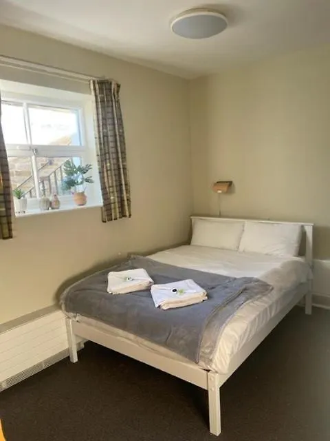 Home Farm Rooms In The Grounds Of Wentworth Castle Barnsley 0*,